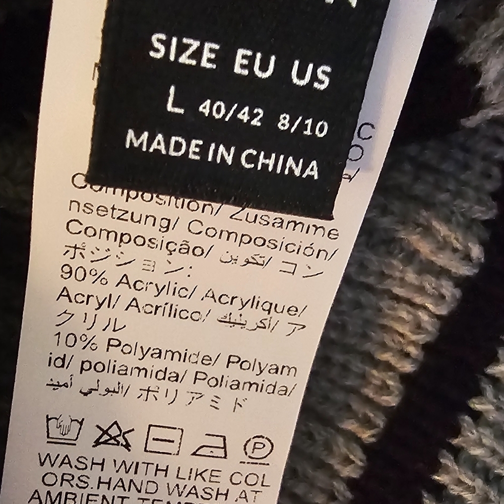 Shein Sweater Quarter Zip-Up Grey and Black Large Cropped - Picture 6 of 10